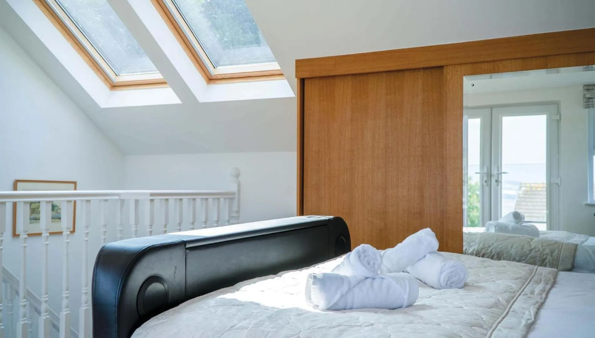Holiday home Overland Road - 4 Bedroom House - Mumbles
