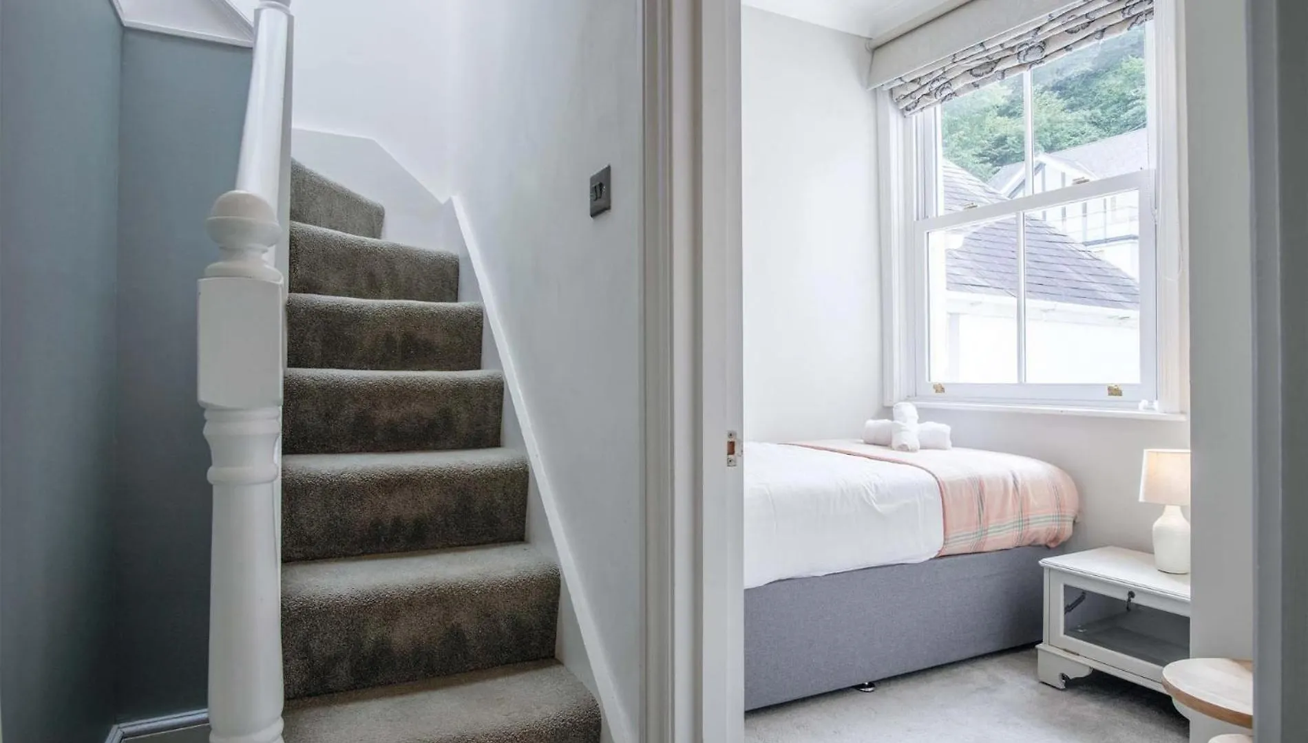 Holiday home Overland Road - 4 Bedroom House - Mumbles