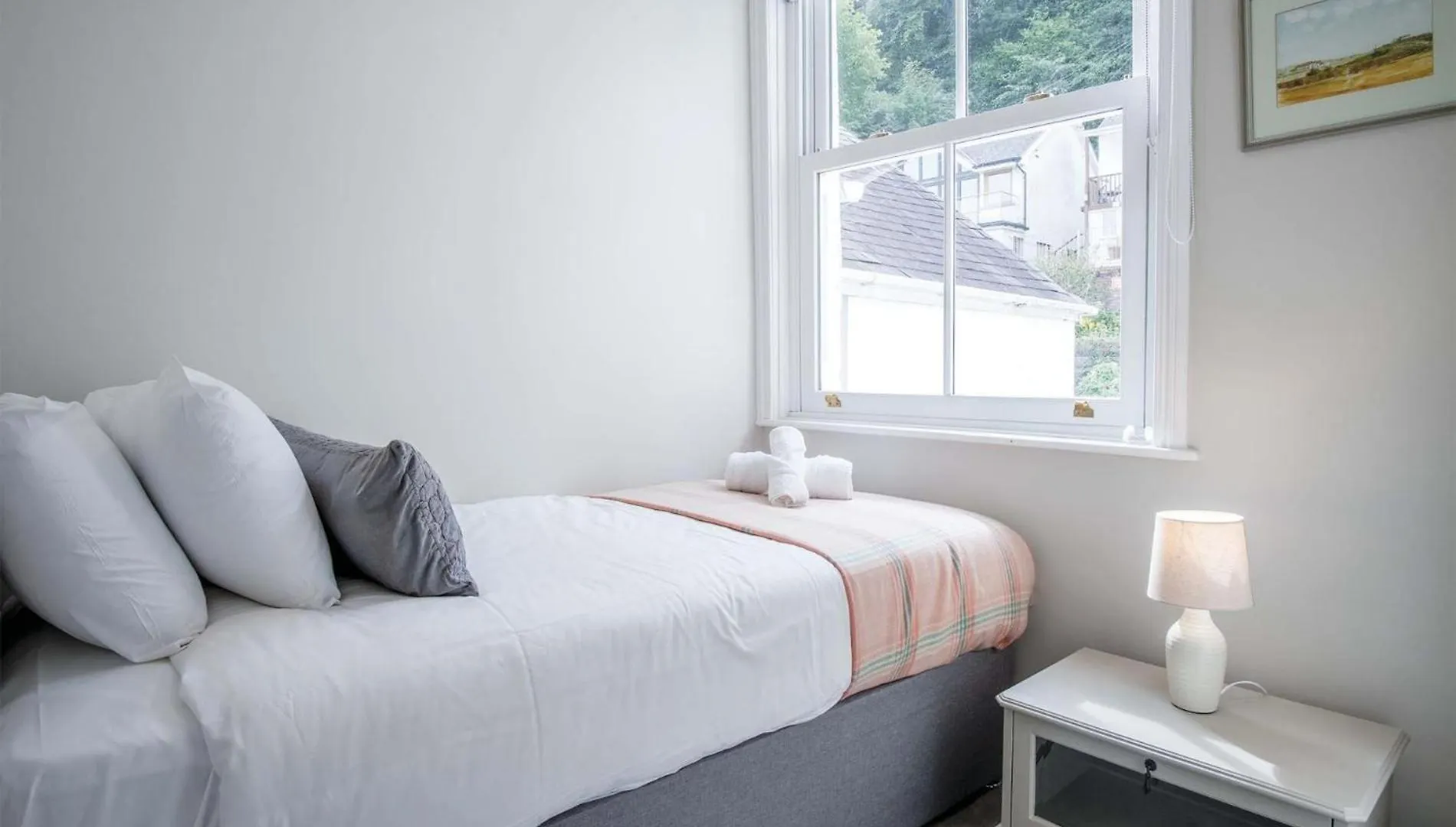 Overland Road - 4 Bedroom House - Mumbles The Mumbles