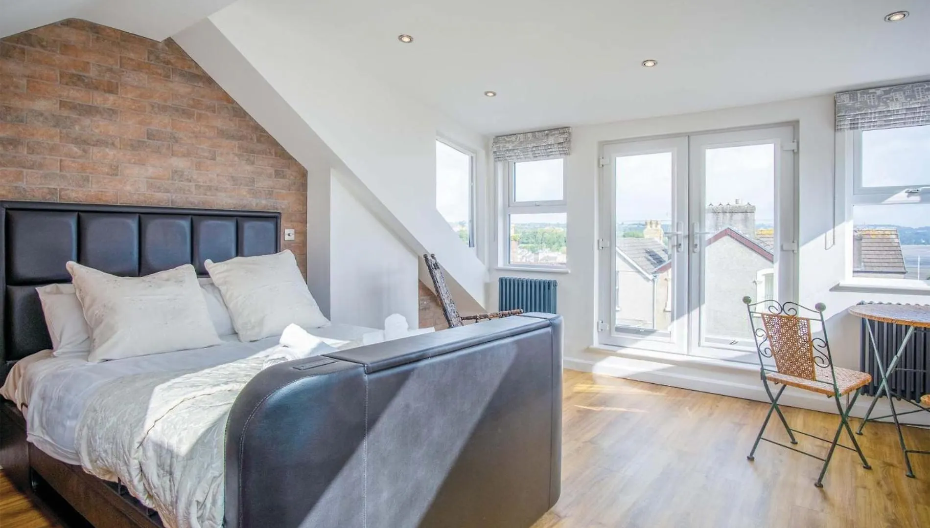 Holiday home Overland Road - 4 Bedroom House - Mumbles