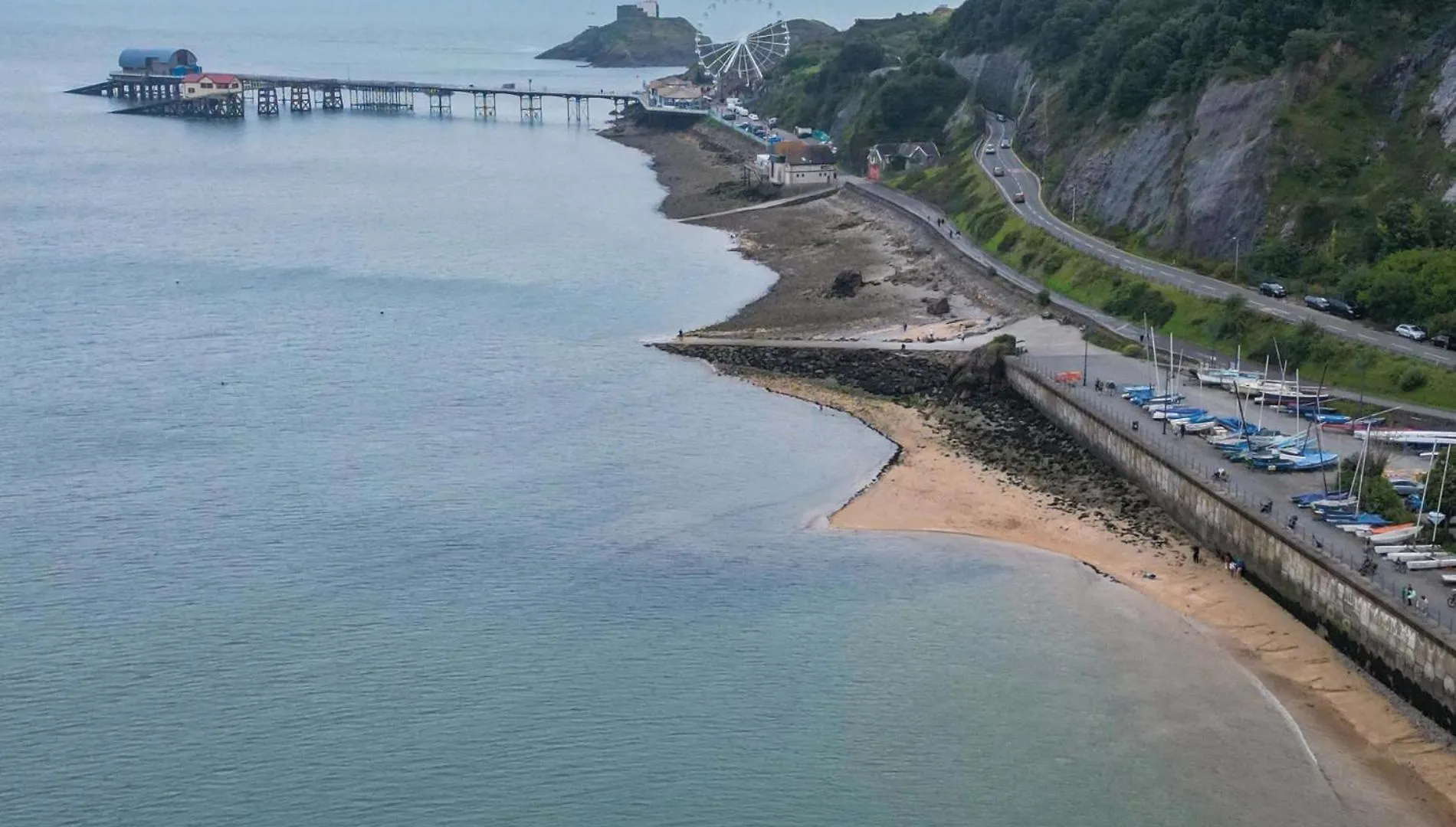 Holiday home Overland Road - 4 Bedroom House - Mumbles United Kingdom