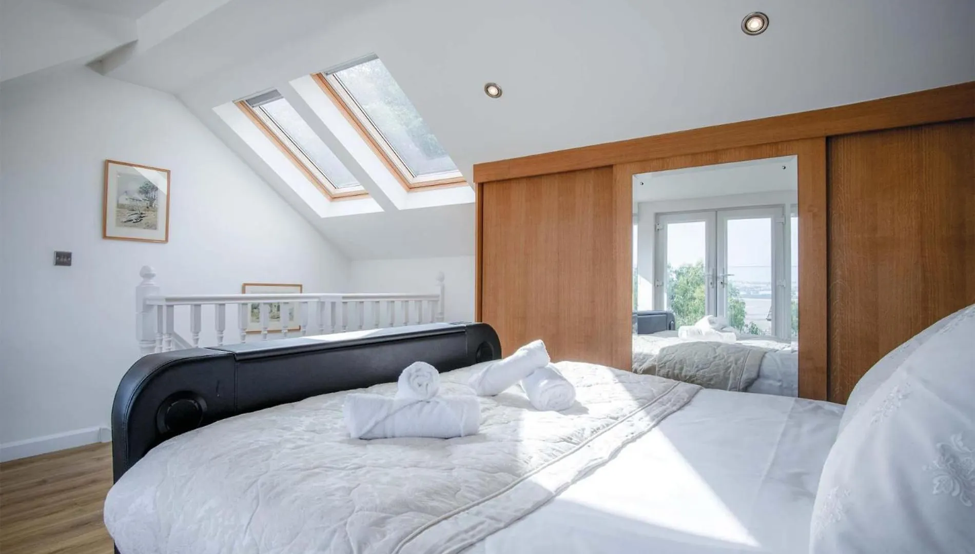 Holiday home Overland Road - 4 Bedroom House - Mumbles