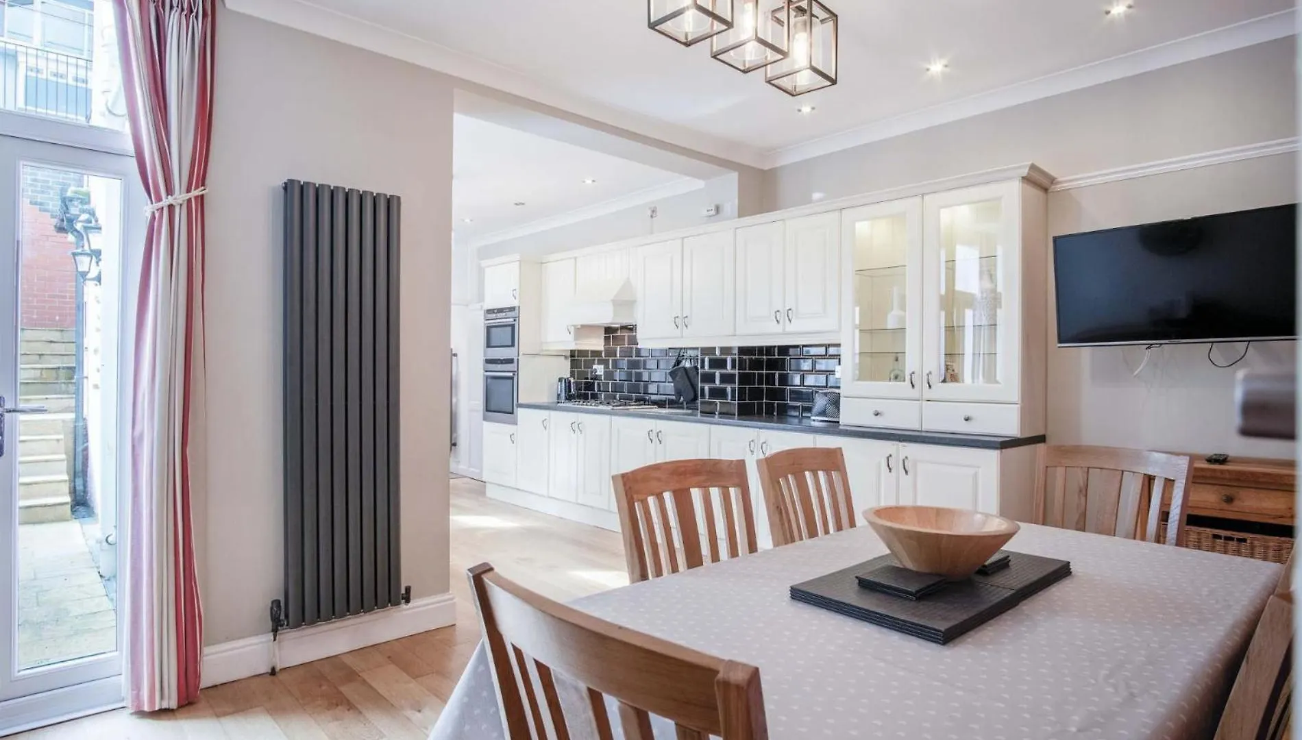 Overland Road - 4 Bedroom House - Mumbles United Kingdom