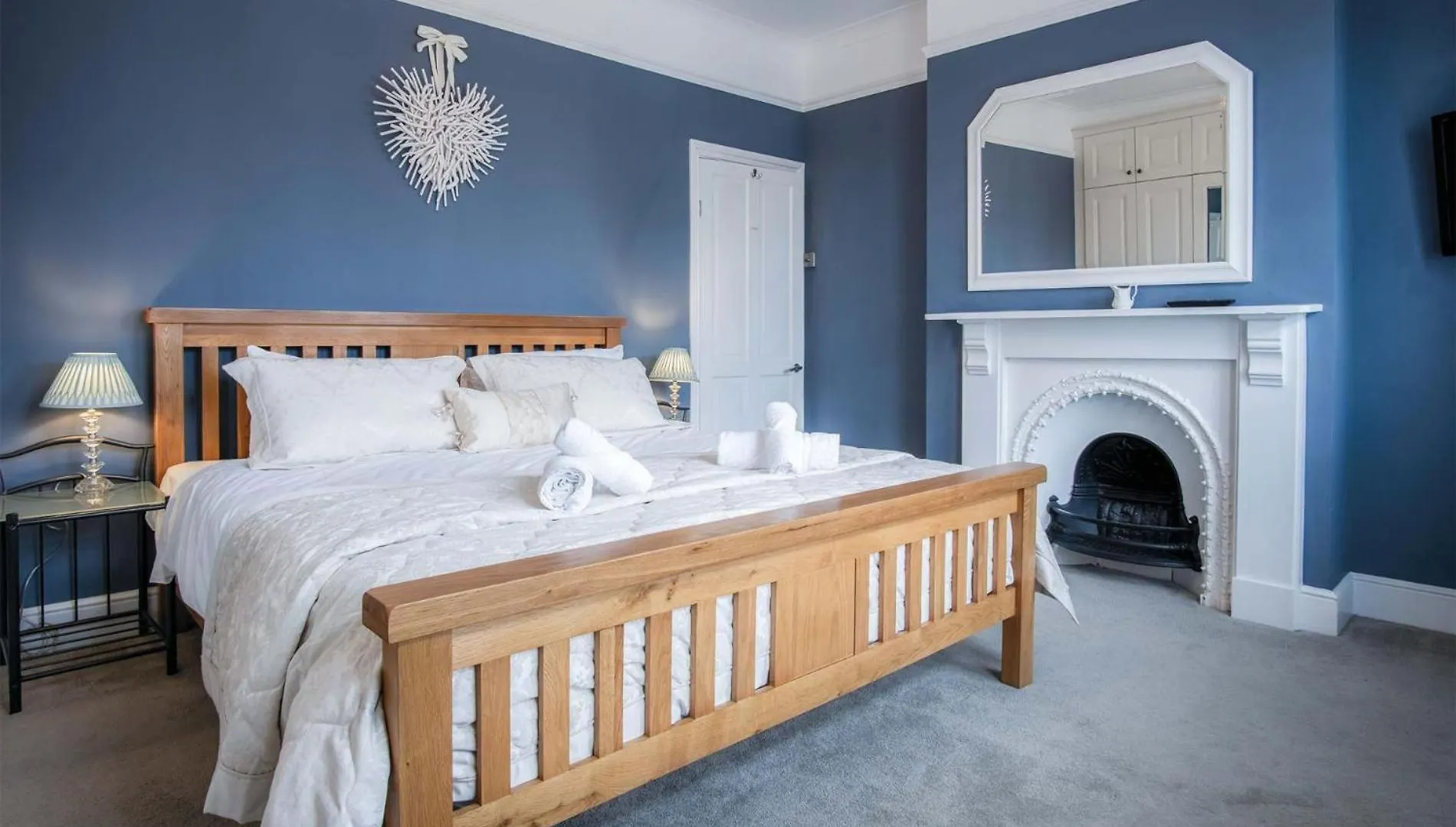 Overland Road - 4 Bedroom House - Mumbles The Mumbles