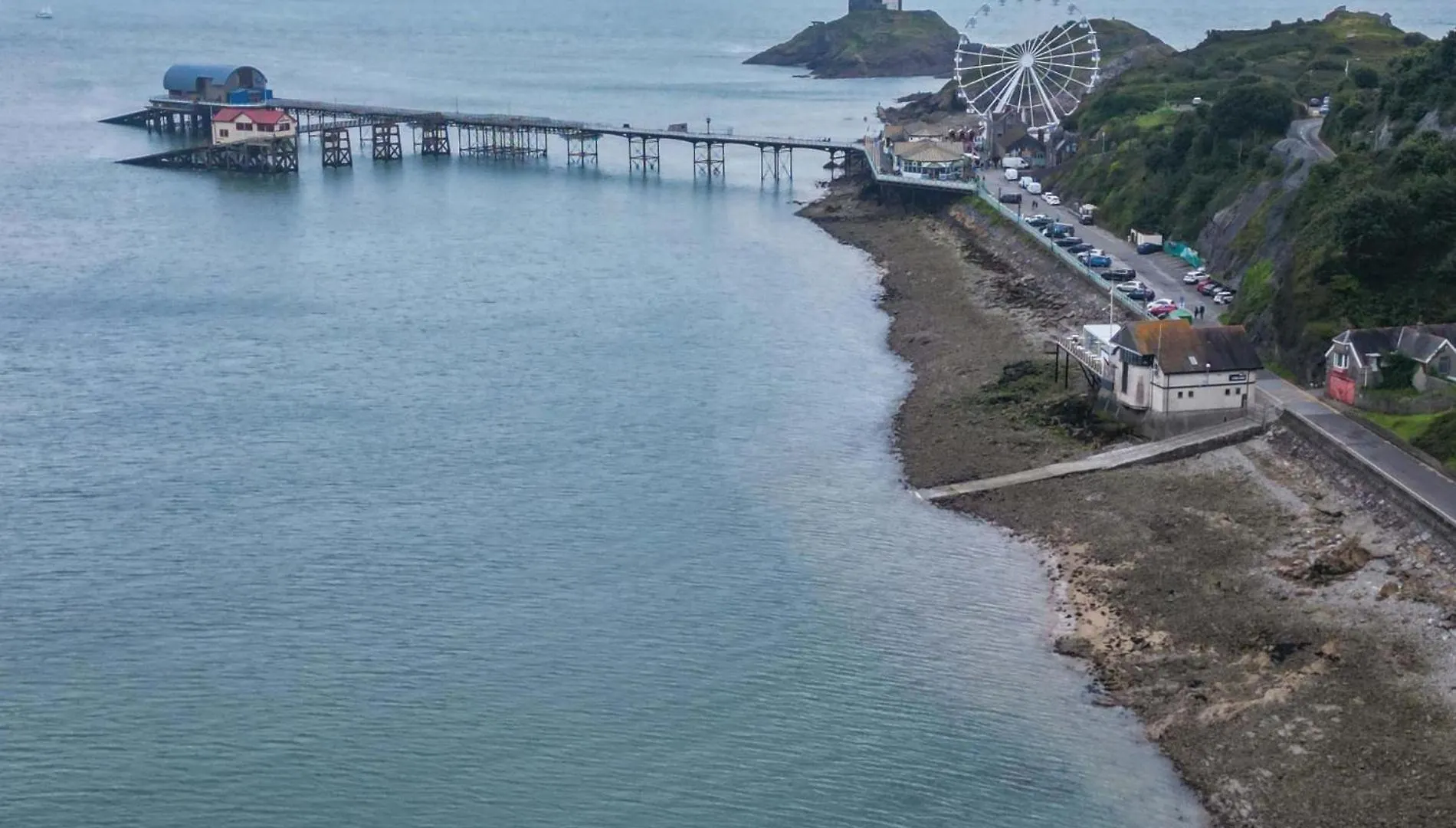 Overland Road - 4 Bedroom House - Mumbles The Mumbles